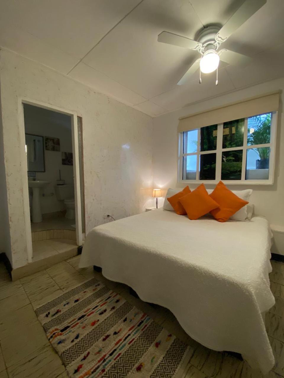 Balcones De Venecia Hotel *